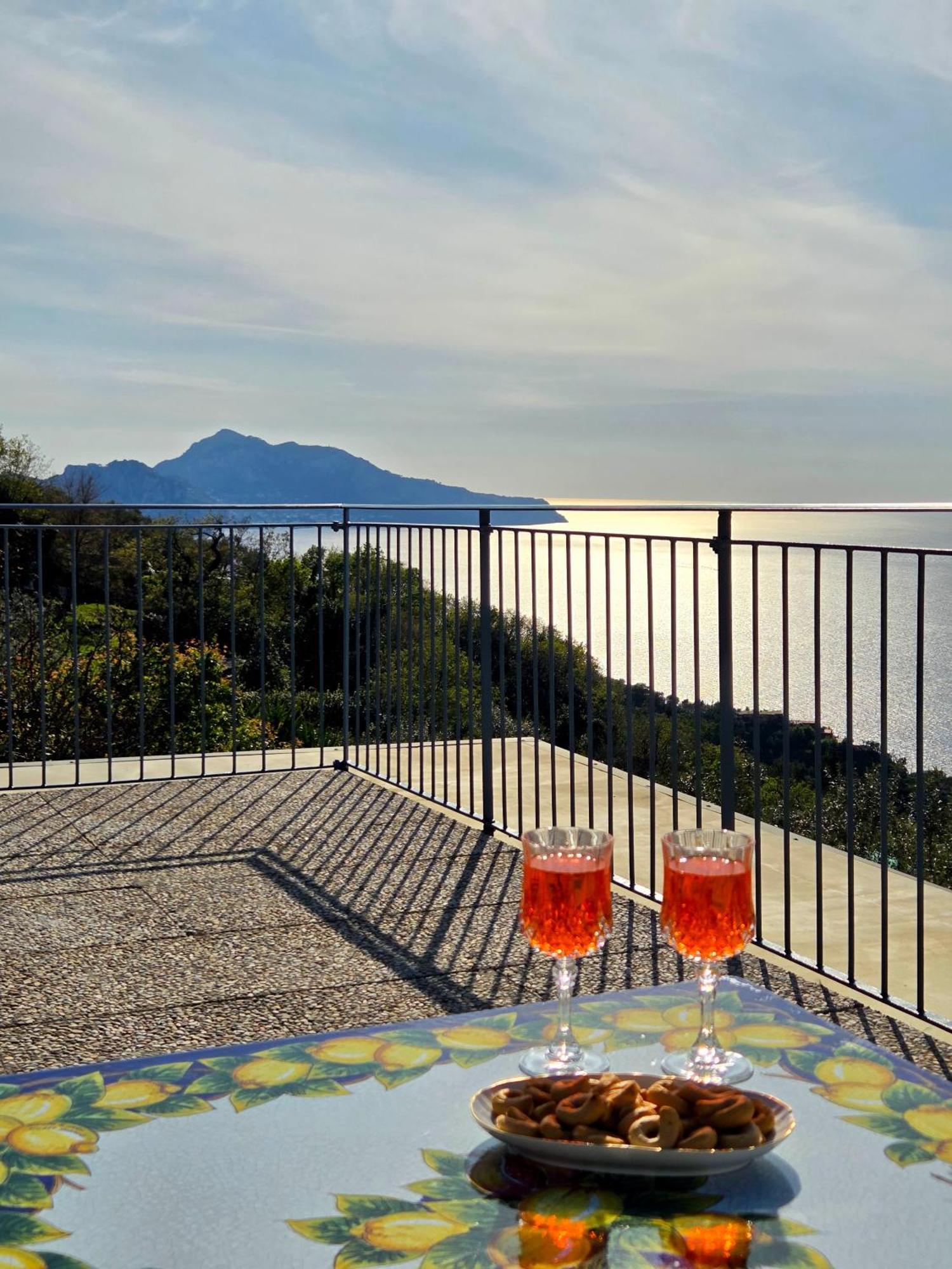Sun & Relax, Relaxing Location With Seaview Villa Massa Lubrense Exterior photo